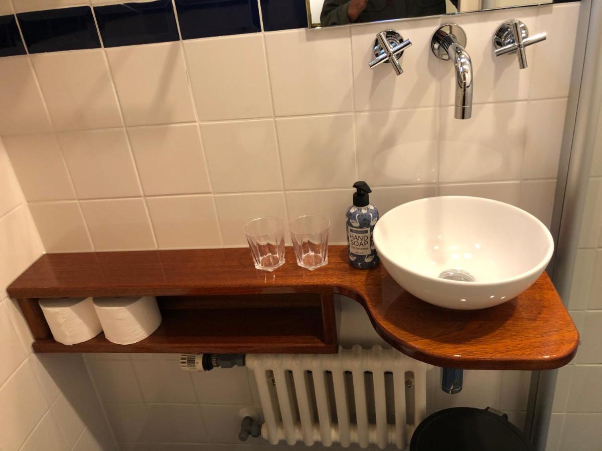 Hotelboot Zwaan Amsterdam Bagian luar foto