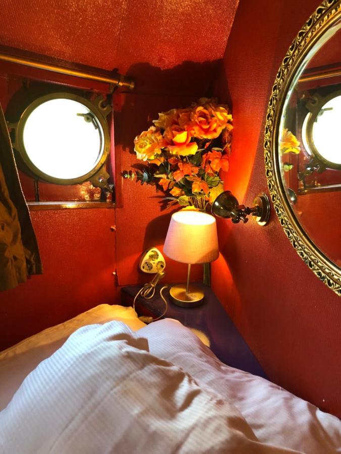 Hotelboot Zwaan Amsterdam Bagian luar foto