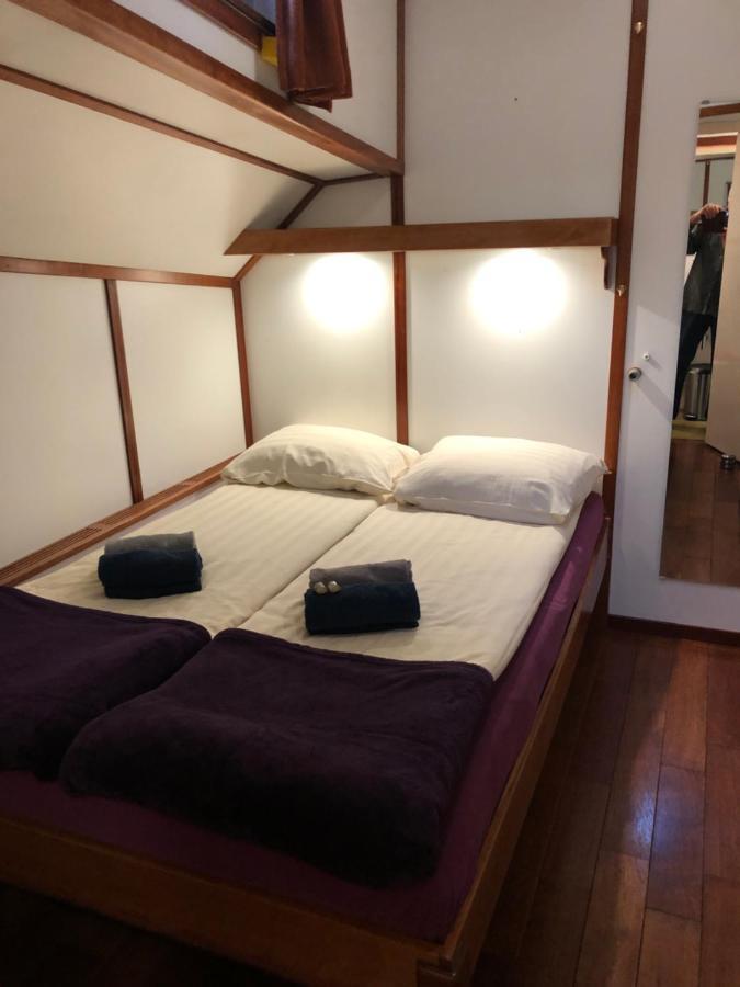 Hotelboot Zwaan Amsterdam Bagian luar foto