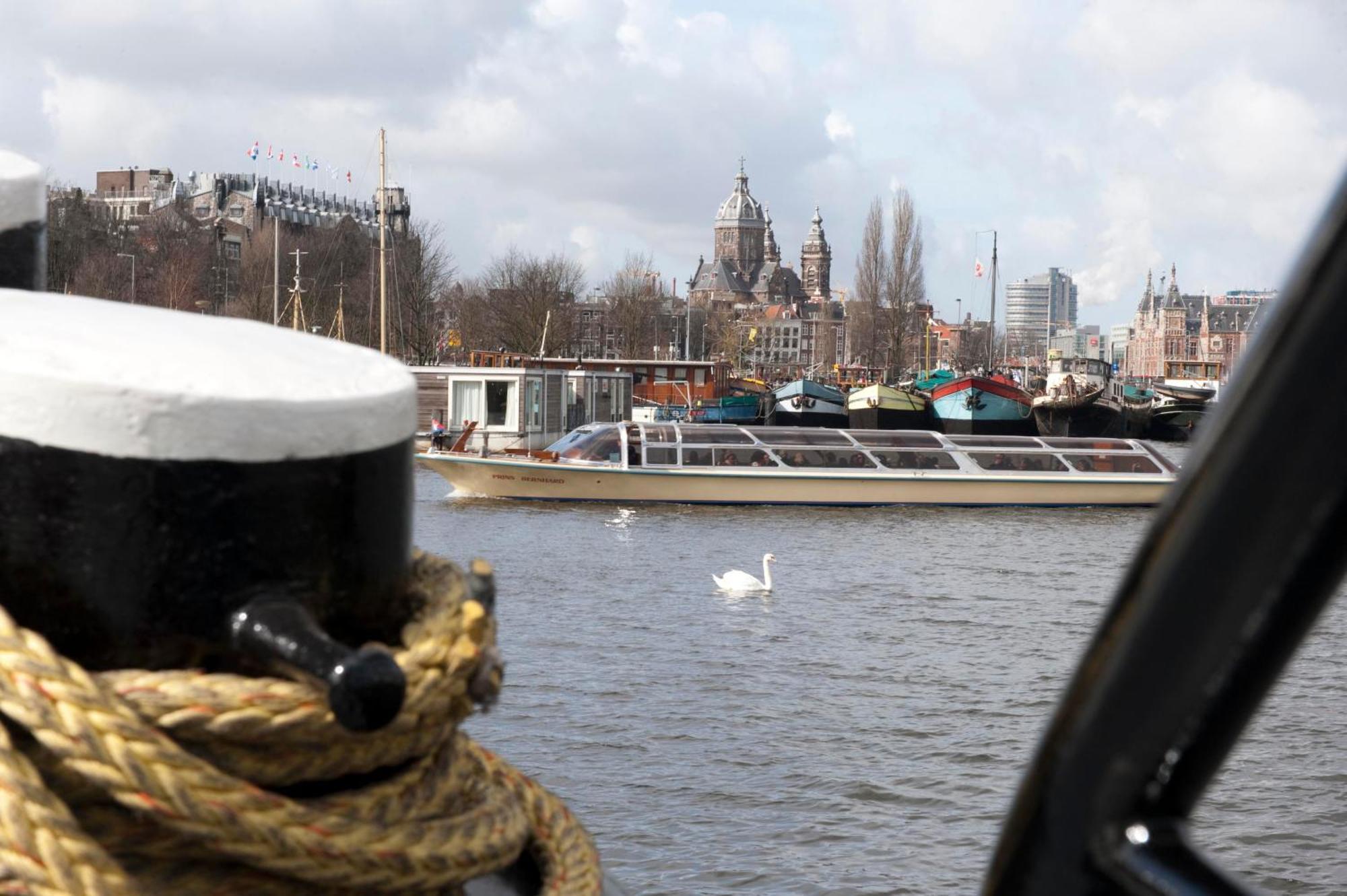 Hotelboot Zwaan Amsterdam Bagian luar foto